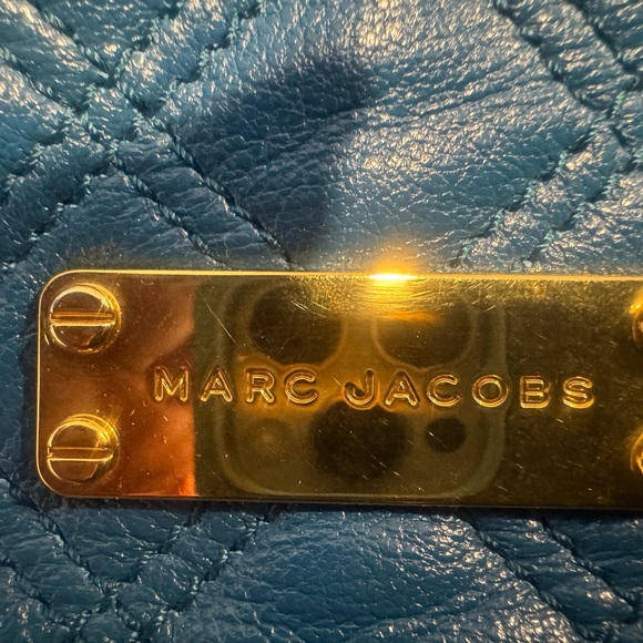 Marc Jacobs Quilted Blue Shoulder Bag with Gold Chain - Picture 2 of 10